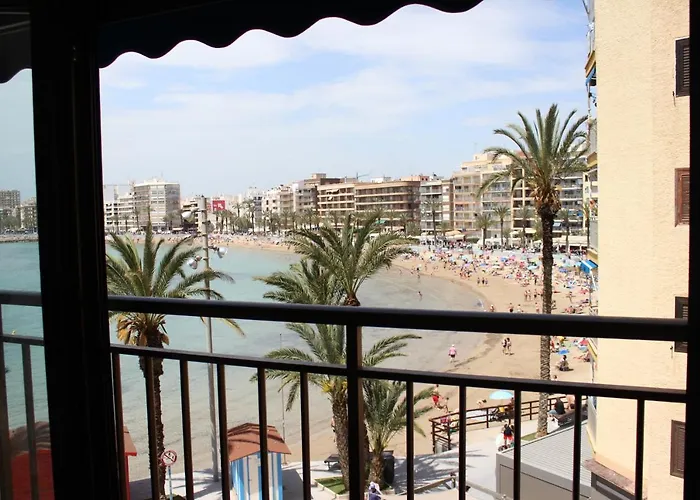 Frente Playa Del Cura Apartment